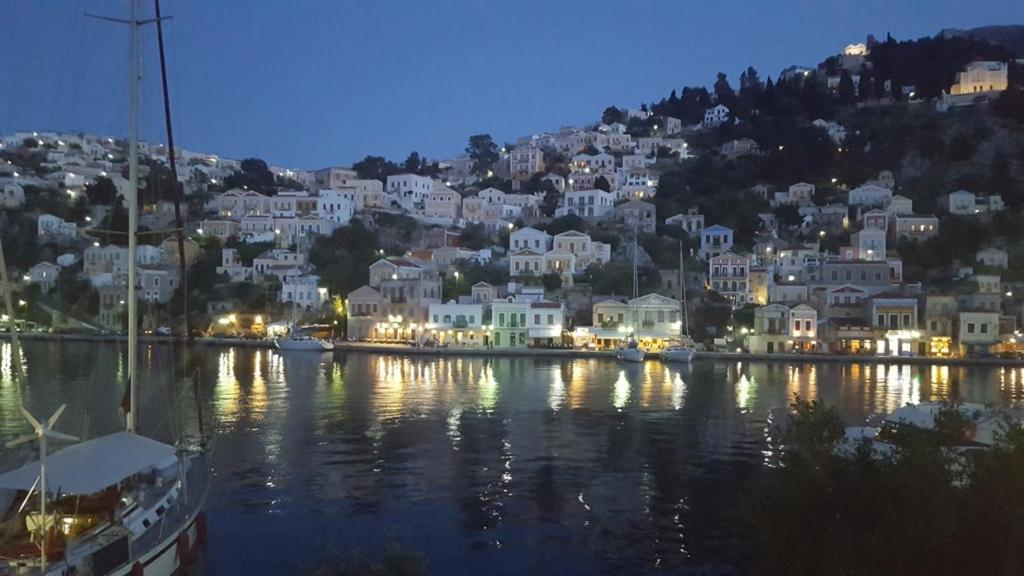 Symi Blue Port Apartment Exterior photo